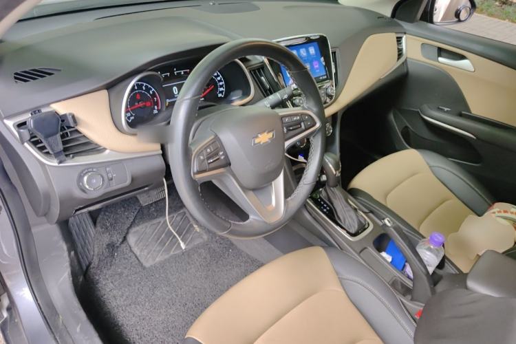 Used Chevrolet Monza 2022 320 Automatic Enjoyment Sunroof Version Steering Wheel