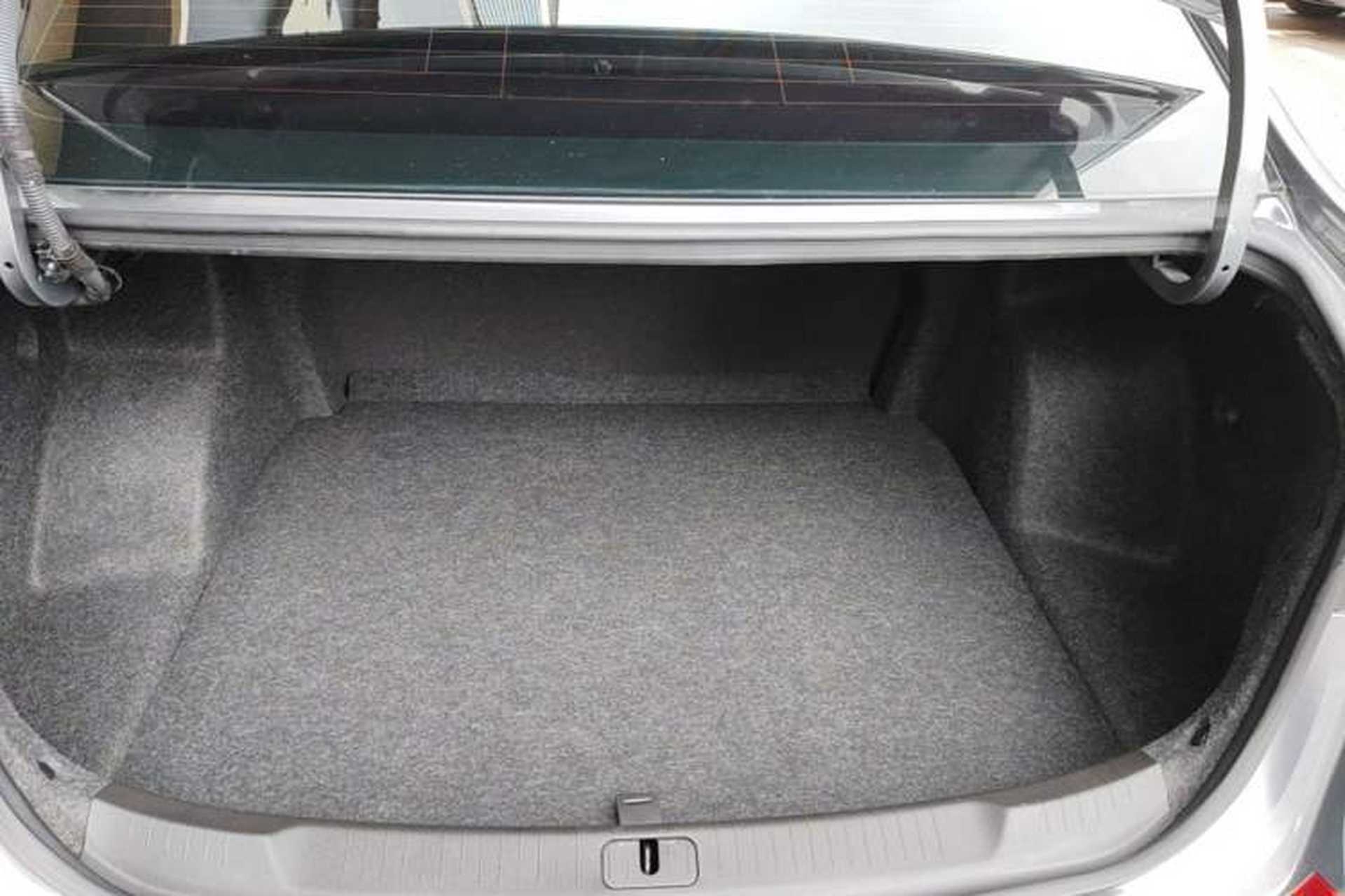 Used Chevrolet Monza 2022 Light Hybrid RS 330T Automatic Comfort Edition Trunk