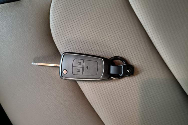 Used Chevrolet Monza 2022 320 Automatic Enjoyment Sunroof Version Vehicle Key