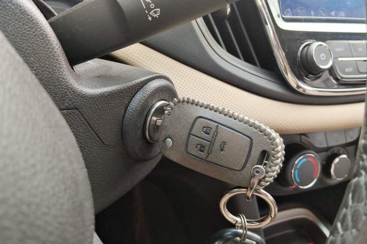 Used Chevrolet Monza 2022 320 Automatic Enjoyment Edition Vehicle Key