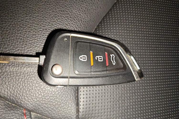 Used Chevrolet Monza 2022 Light Hybrid RS 330T Automatic Comfort Edition Vehicle Key
