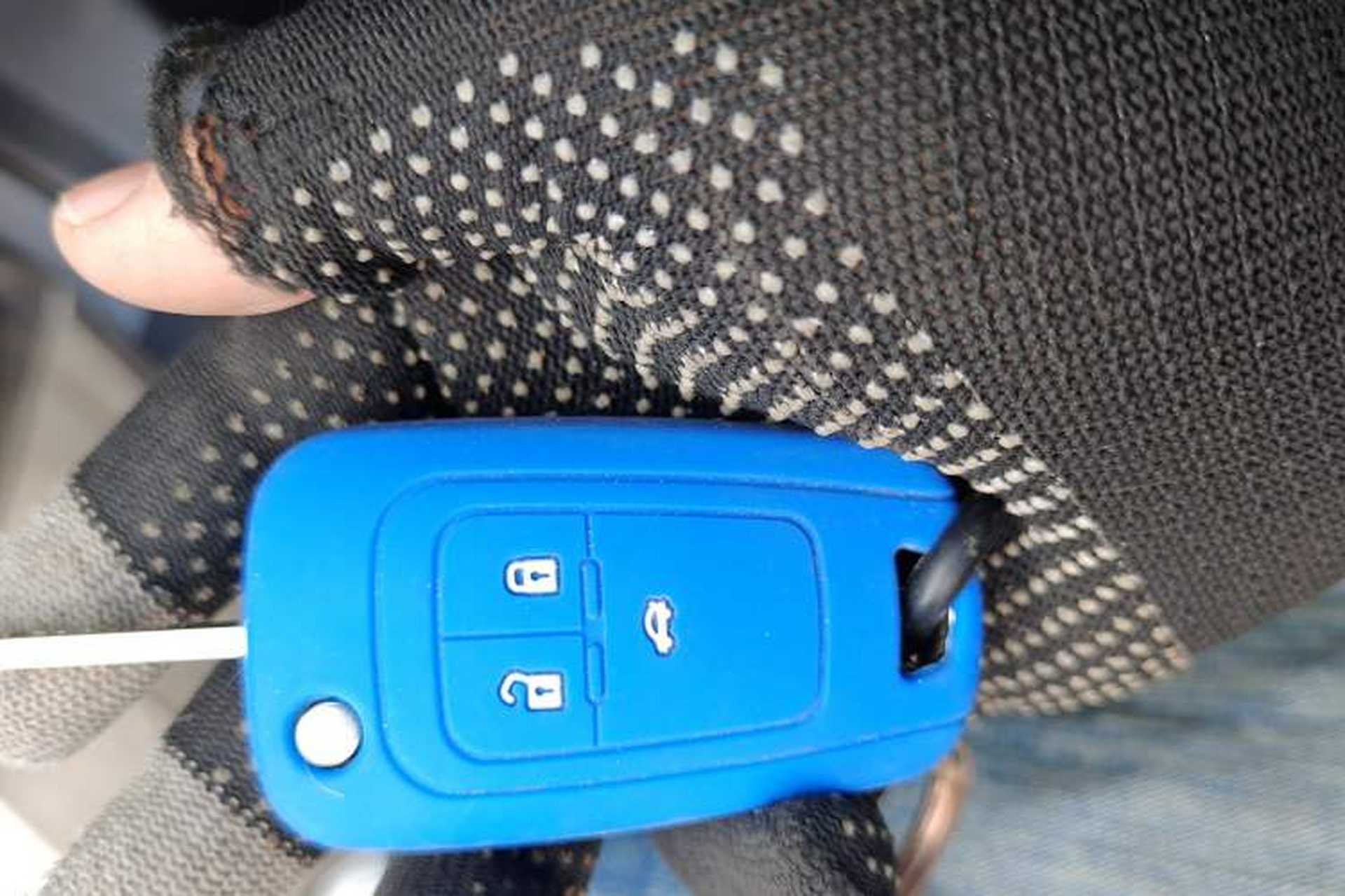 Used Chevrolet Monza 2022 320 Automatic Enjoyment Sunroof Version Vehicle Key