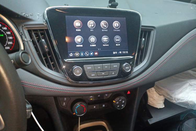 Used Chevrolet Monza 2022 Light Hybrid RS 330T Automatic Comfort Edition Audio And AC Panel