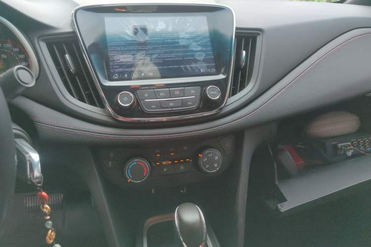Used Chevrolet Monza 2022 Light Hybrid RS 330T Automatic Comfort Edition Audio And AC Panel