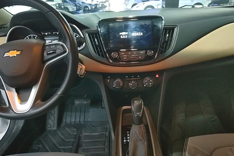 Used Chevrolet Monza 2022 320 Automatic Enjoyment Sunroof Version Audio And AC Panel