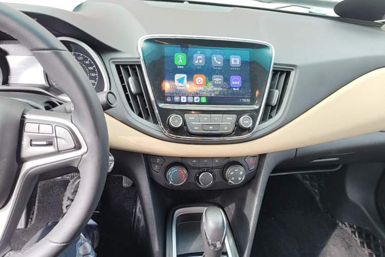 Used Chevrolet Monza 2022 320 Automatic Enjoyment Sunroof Version Audio And AC Panel