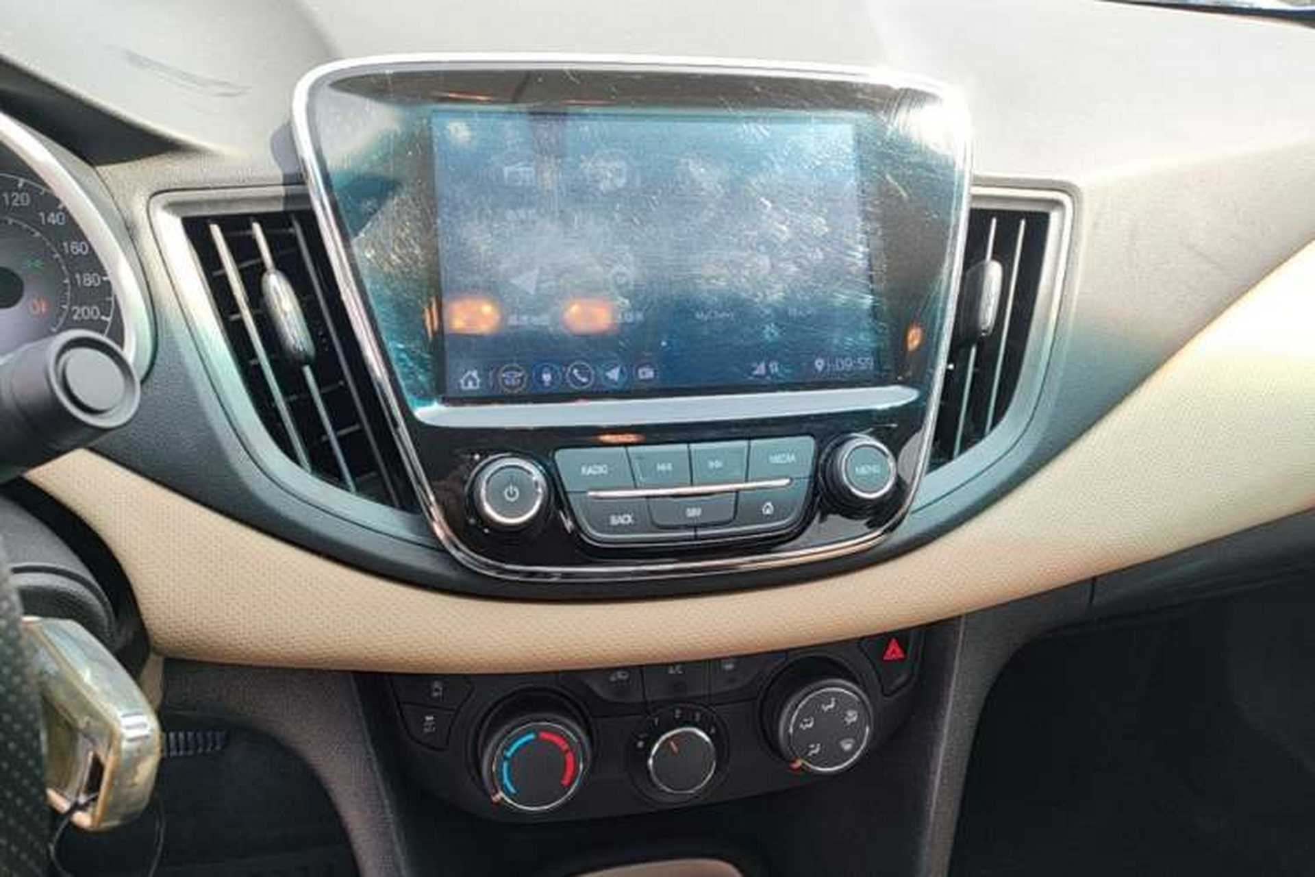Used Chevrolet Monza 2022 320 Automatic Enjoyment Sunroof Version Audio And AC Panel