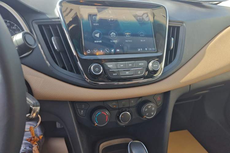 Used Chevrolet Monza 2022 320 Automatic Enjoyment Sunroof Version Audio And AC Panel