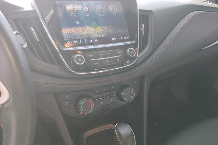 Used Chevrolet Monza 2022 Light Hybrid RS 330T Automatic Comfort Edition Audio And AC Panel