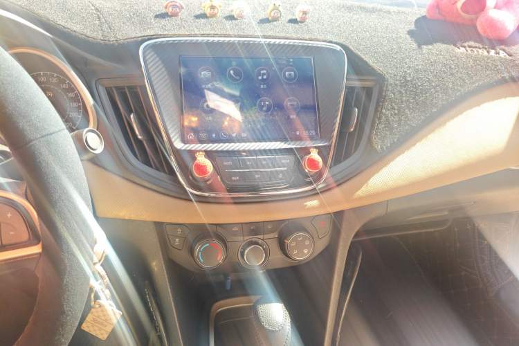 Used Chevrolet Monza 2022 320 Automatic Enjoyment Sunroof Version Audio And AC Panel