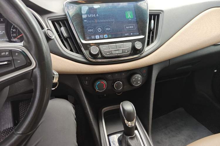 Used Chevrolet Monza 2022 320 Automatic Enjoyment Sunroof Version Audio And AC Panel