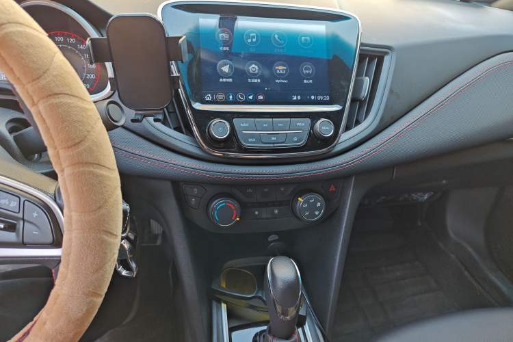 Used Chevrolet Monza 2022 Light Hybrid RS 330T Automatic Comfort Edition Audio And AC Panel