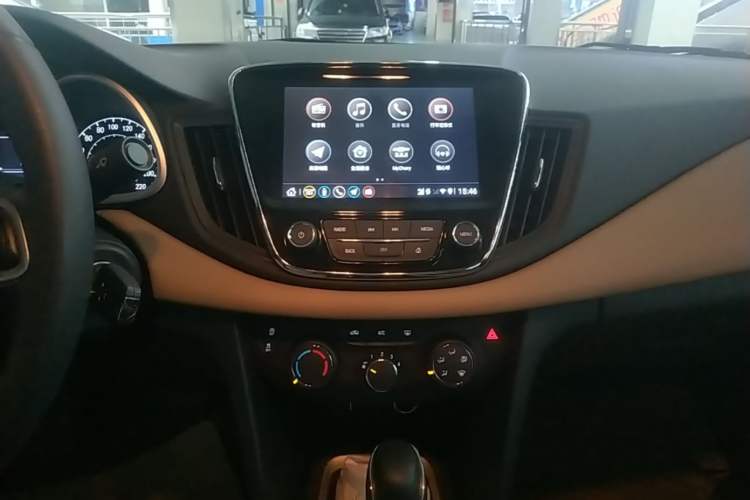 Used Chevrolet Monza 2022 320 Automatic Enjoyment Sunroof Version Audio And AC Panel