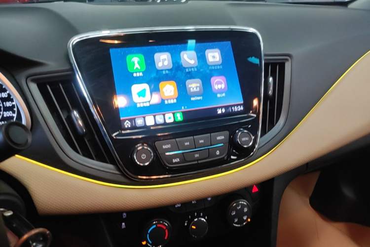 Used Chevrolet Monza 2022 320 Automatic Enjoyment Edition Audio And AC Panel