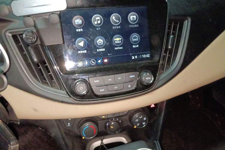 Used Chevrolet Monza 2022 320 Automatic Enjoyment Sunroof Version Audio And AC Panel