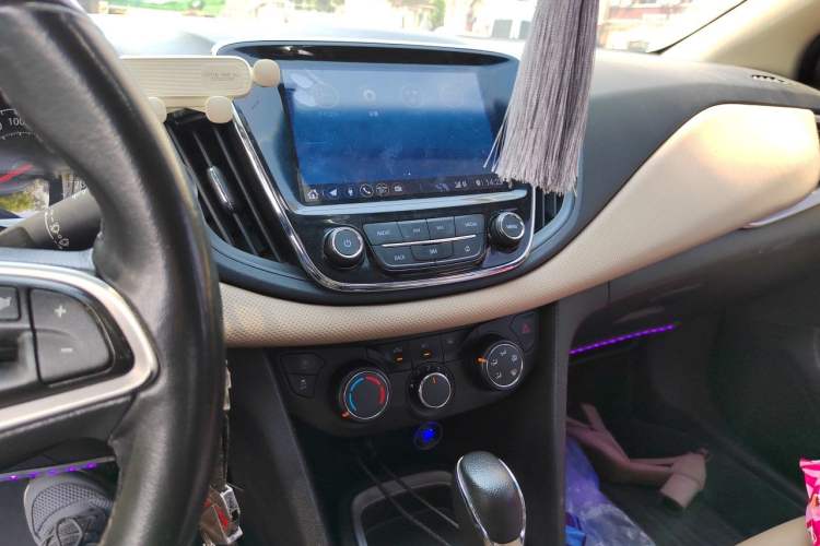 Used Chevrolet Monza 2022 320 Automatic Enjoyment Sunroof Version Audio And AC Panel