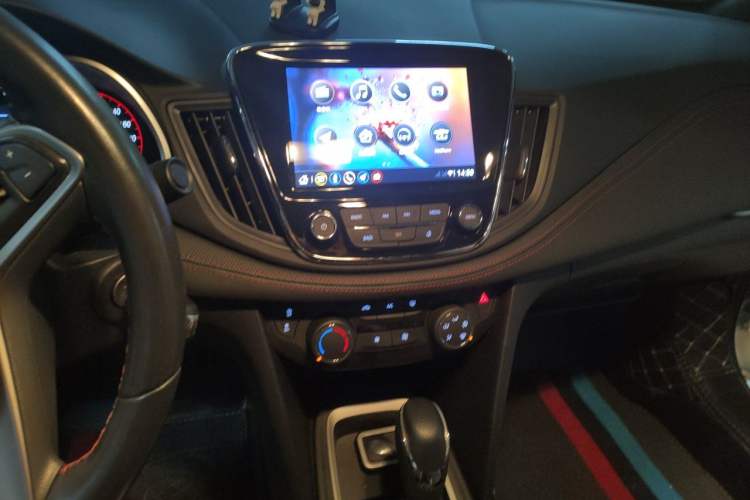 Used Chevrolet Monza 2022 Light Hybrid RS 330T Automatic Comfort Edition Audio And AC Panel