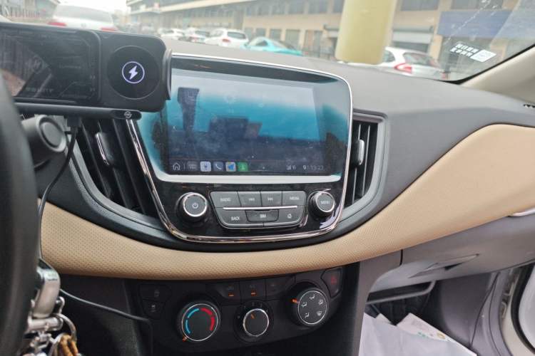 Used Chevrolet Monza 2022 320 Automatic Enjoyment Sunroof Version Audio And AC Panel