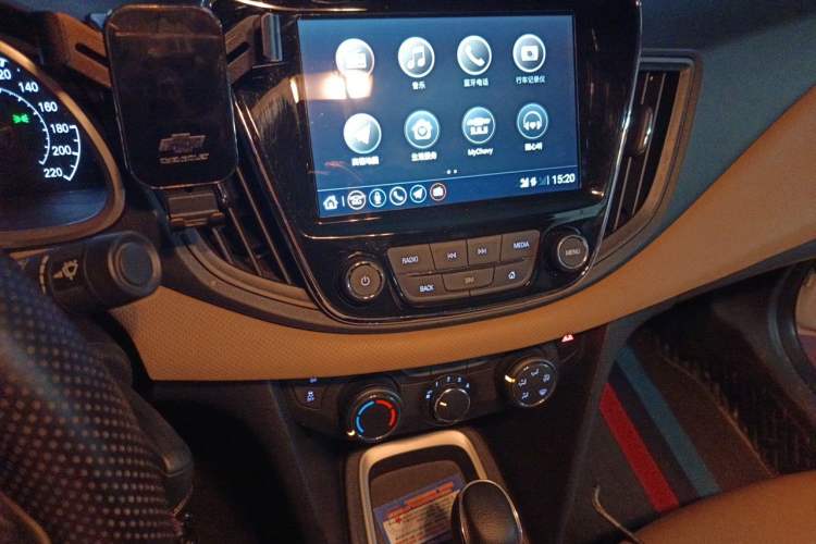 Used Chevrolet Monza 2022 320 Automatic Enjoyment Sunroof Version Audio And AC Panel