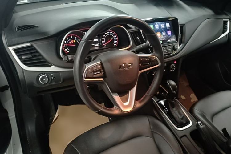 Used Chevrolet Monza 2022 Light Hybrid RS 330T Automatic Comfort Edition Center Console