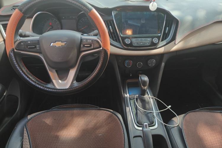 Used Chevrolet Monza 2022 320 Automatic Enjoyment Sunroof Version Center Console