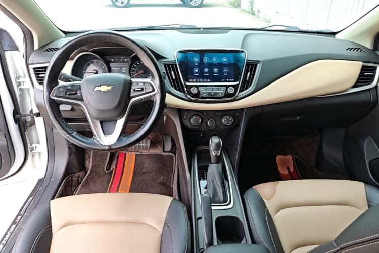 Used Chevrolet Monza 2022 320 Automatic Enjoyment Sunroof Version Center Console