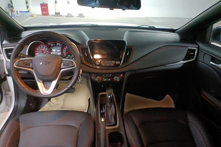 Used Chevrolet Monza 2022 Light Hybrid RS 330T Automatic Comfort Edition Center Console
