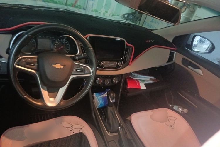 Used Chevrolet Monza 2022 320 Automatic Enjoyment Sunroof Version Center Console