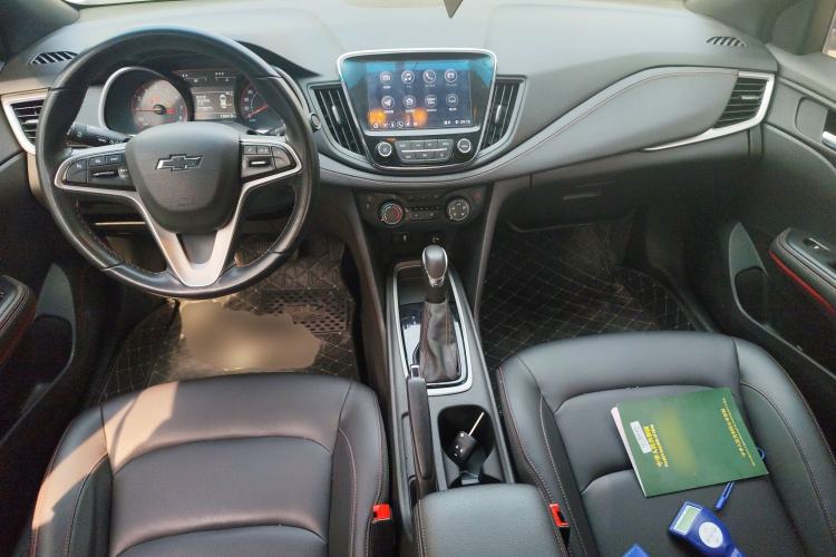 Used Chevrolet Monza 2022 Light Hybrid RS 330T Automatic Comfort Edition Center Console