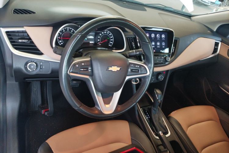 Used Chevrolet Monza 2022 320 Automatic Enjoyment Sunroof Version Center Console