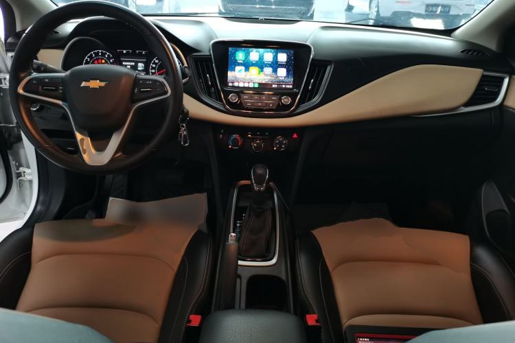 Used Chevrolet Monza 2022 320 Automatic Enjoyment Edition Center Console