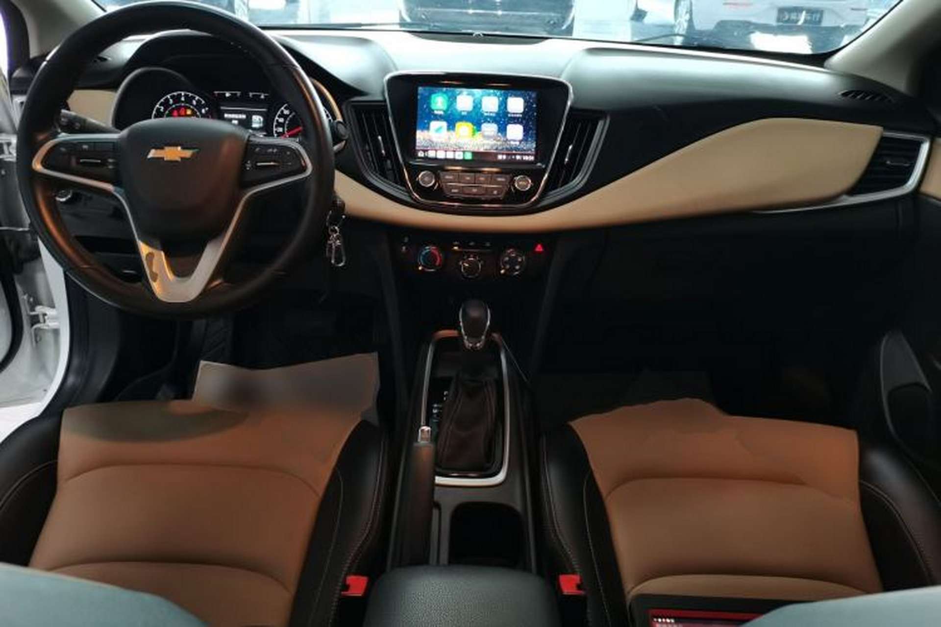 Used Chevrolet Monza 2022 320 Automatic Enjoyment Edition Center Console