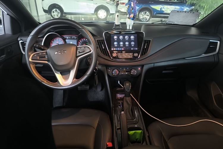 Used Chevrolet Monza 2022 Light Hybrid RS 330T Automatic Comfort Edition Center Console