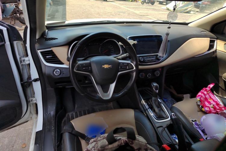 Used Chevrolet Monza 2022 320 Automatic Enjoyment Sunroof Version Center Console
