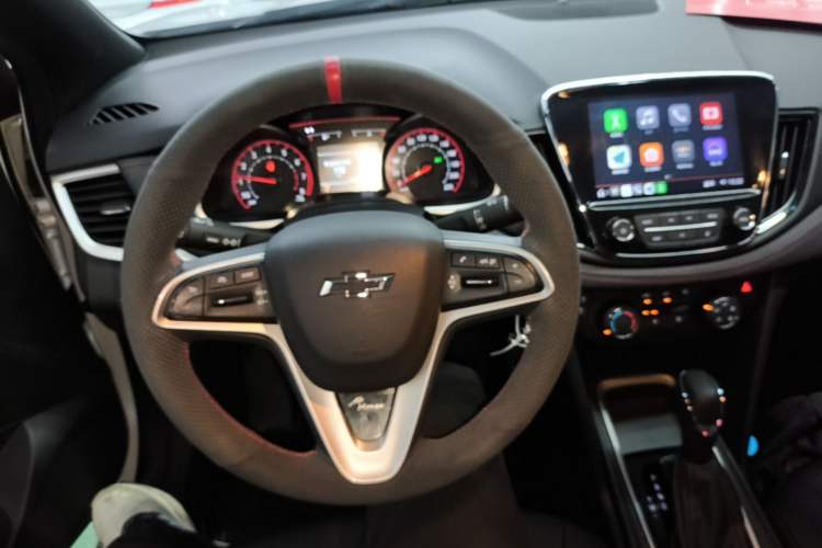 Used Chevrolet Monza 2022 Light Hybrid RS 330T Automatic Comfort Edition Center Console