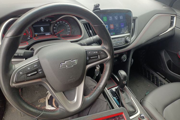 Used Chevrolet Monza 2022 Light Hybrid RS 330T Automatic Comfort Edition Center Console