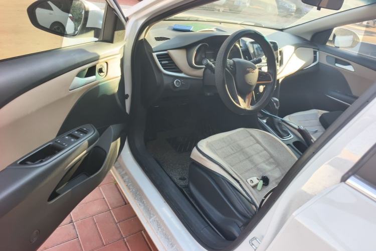 Used Chevrolet Monza 2022 320 Automatic Enjoyment Sunroof Version Driver Seat