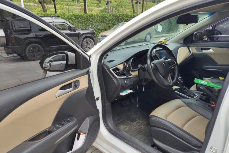 Used Chevrolet Monza 2022 320 Automatic Enjoyment Sunroof Version Driver Seat