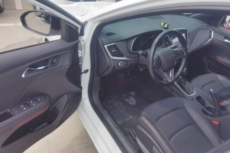 Used Chevrolet Monza 2022 Light Hybrid RS 330T Automatic Comfort Edition Driver Seat