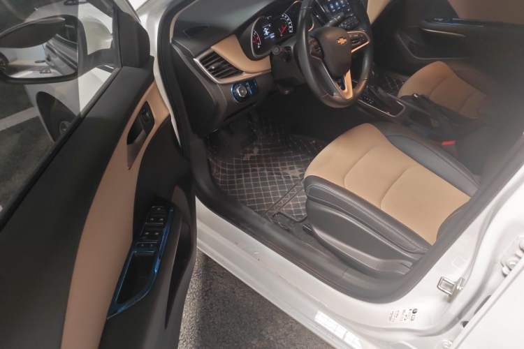 Used Chevrolet Monza 2022 320 Automatic Enjoyment Edition Driver Seat