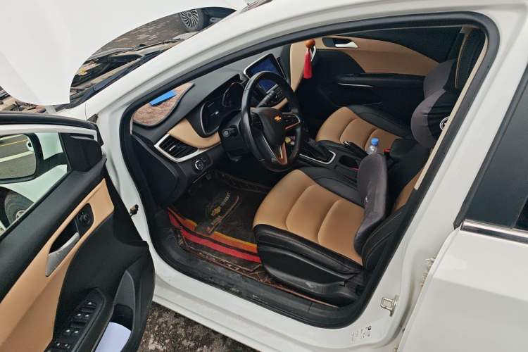 Used Chevrolet Monza 2022 320 Automatic Enjoyment Sunroof Version Driver Seat