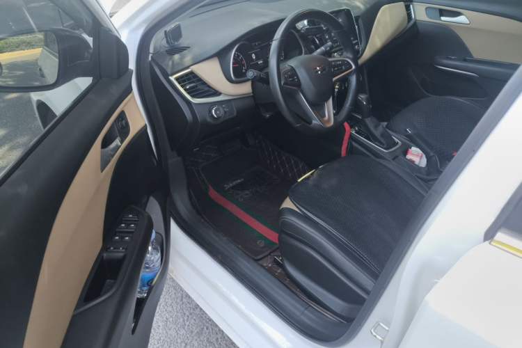Used Chevrolet Monza 2022 320 Automatic Enjoyment Sunroof Version Driver Seat