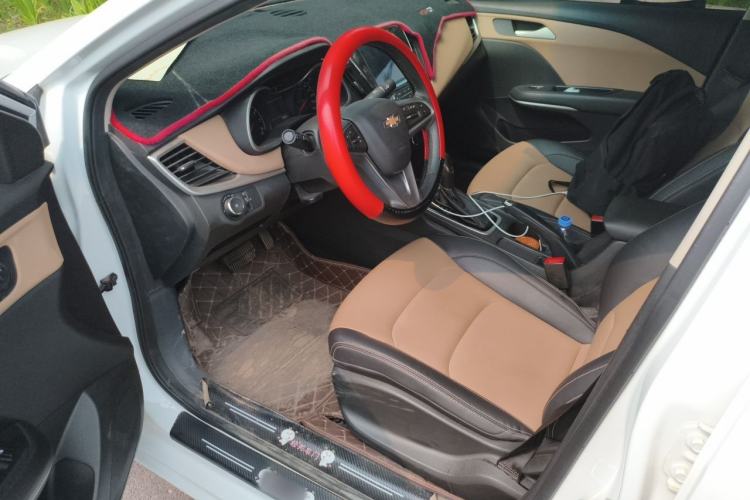 Used Chevrolet Monza 2022 320 Automatic Enjoyment Sunroof Version Driver Seat