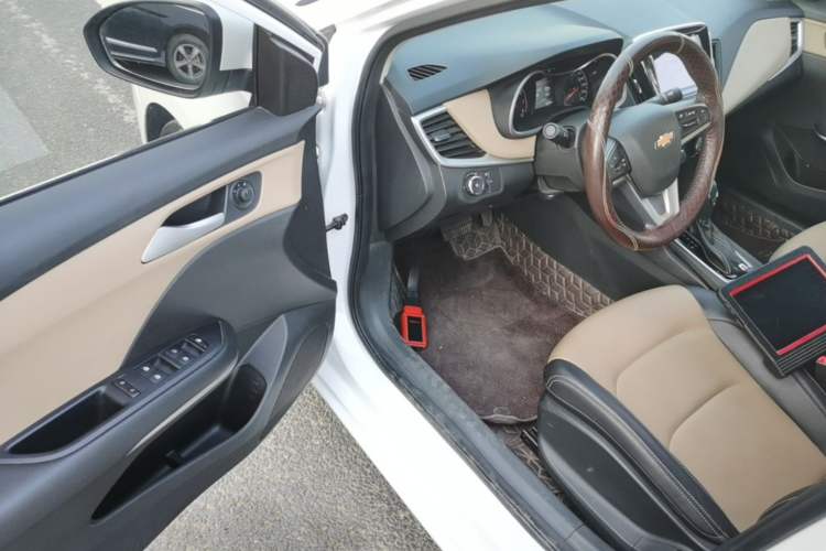 Used Chevrolet Monza 2022 320 Automatic Enjoyment Sunroof Version Driver Seat