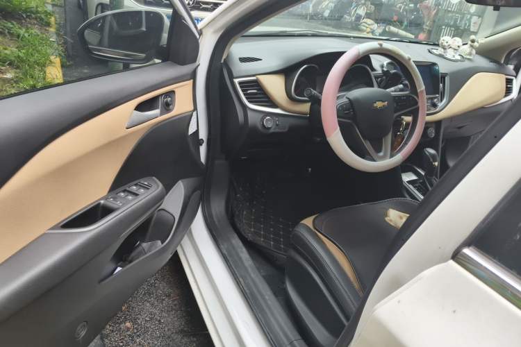 Used Chevrolet Monza 2022 320 Automatic Enjoyment Sunroof Version Driver Seat