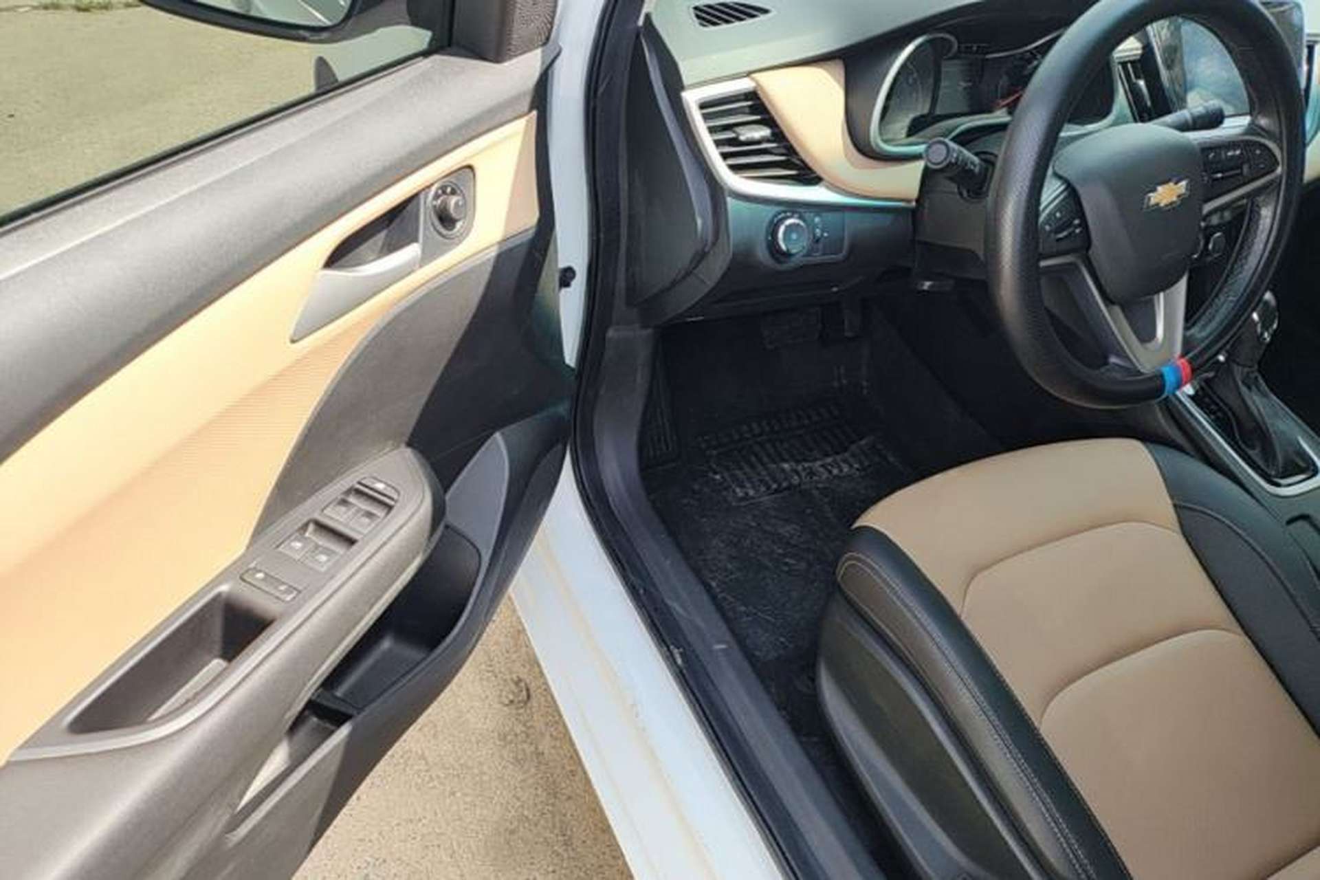 Used Chevrolet Monza 2022 320 Automatic Enjoyment Sunroof Version Driver Seat