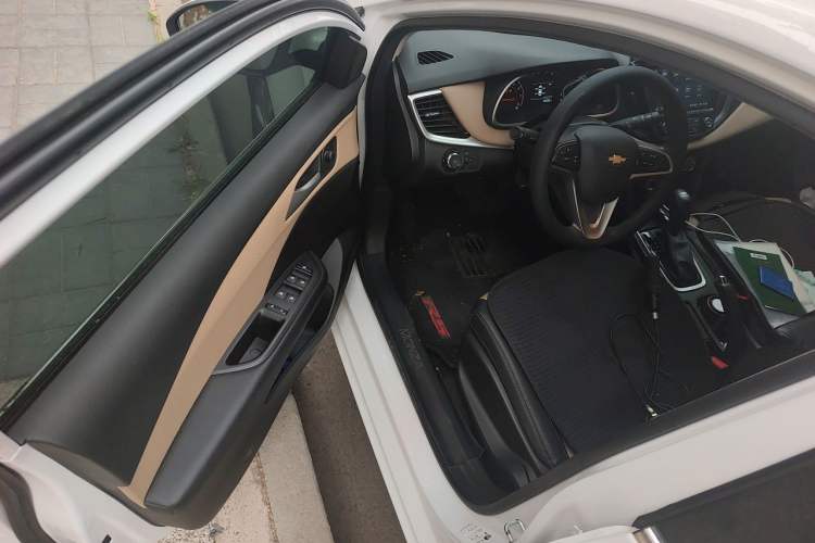 Used Chevrolet Monza 2022 320 Automatic Enjoyment Sunroof Version Driver Seat