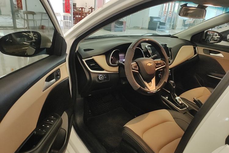 Used Chevrolet Monza 2022 320 Automatic Enjoyment Sunroof Version Driver Seat