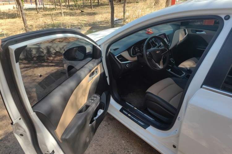 Used Chevrolet Monza 2022 320 Automatic Enjoyment Sunroof Version Driver Seat