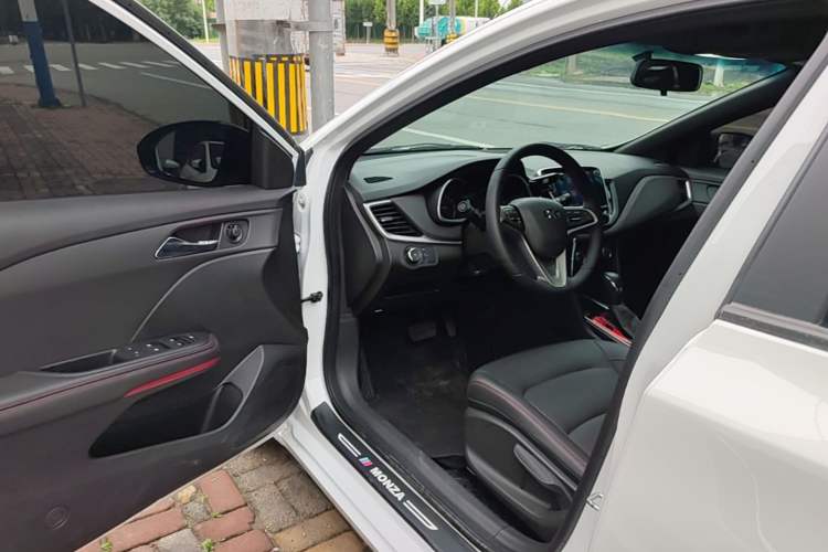 Used Chevrolet Monza 2022 Light Hybrid RS 330T Automatic Comfort Edition Driver Seat